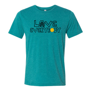 LOVE EVERYBODY Tee